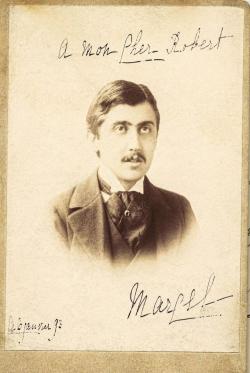 Marcel Proust à vingt-deux ans, photo anonyme, dédicacée à Robert de Flers